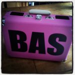 naamstickers | BAS koffergrammofoon