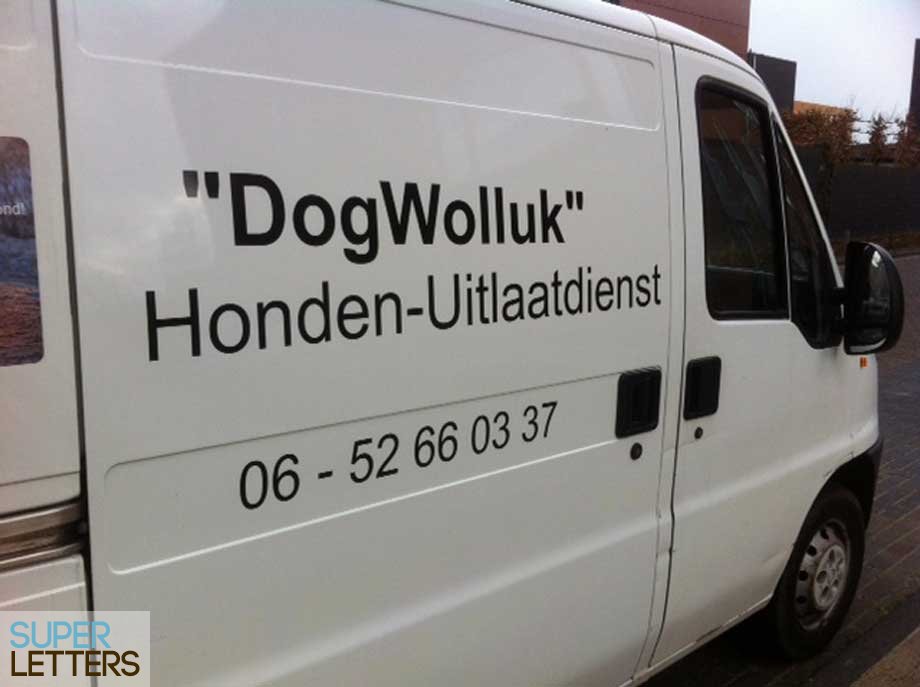 stickers auto | Honden uitlaatdienst